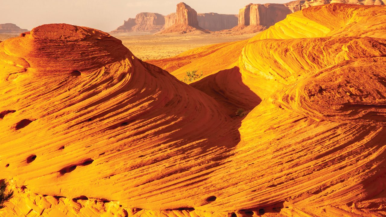 https://www.phoenixmag.com/wp-content/uploads/2026/08/IMPOSSIBLE_HIKES_mystery_valley-1280x720.jpg
