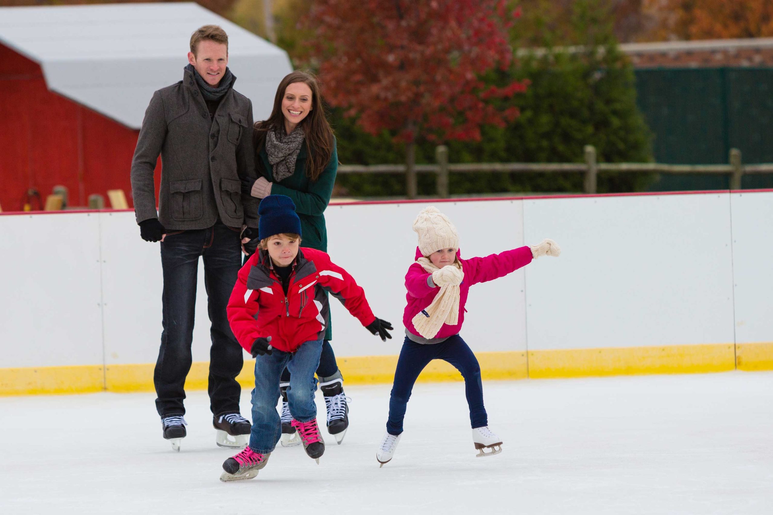 https://www.phoenixmag.com/wp-content/uploads/2026/09/3368790256067589___GH_BNAGO_CMAS_Ice_Skating_1_UR14_A-scaled.jpg