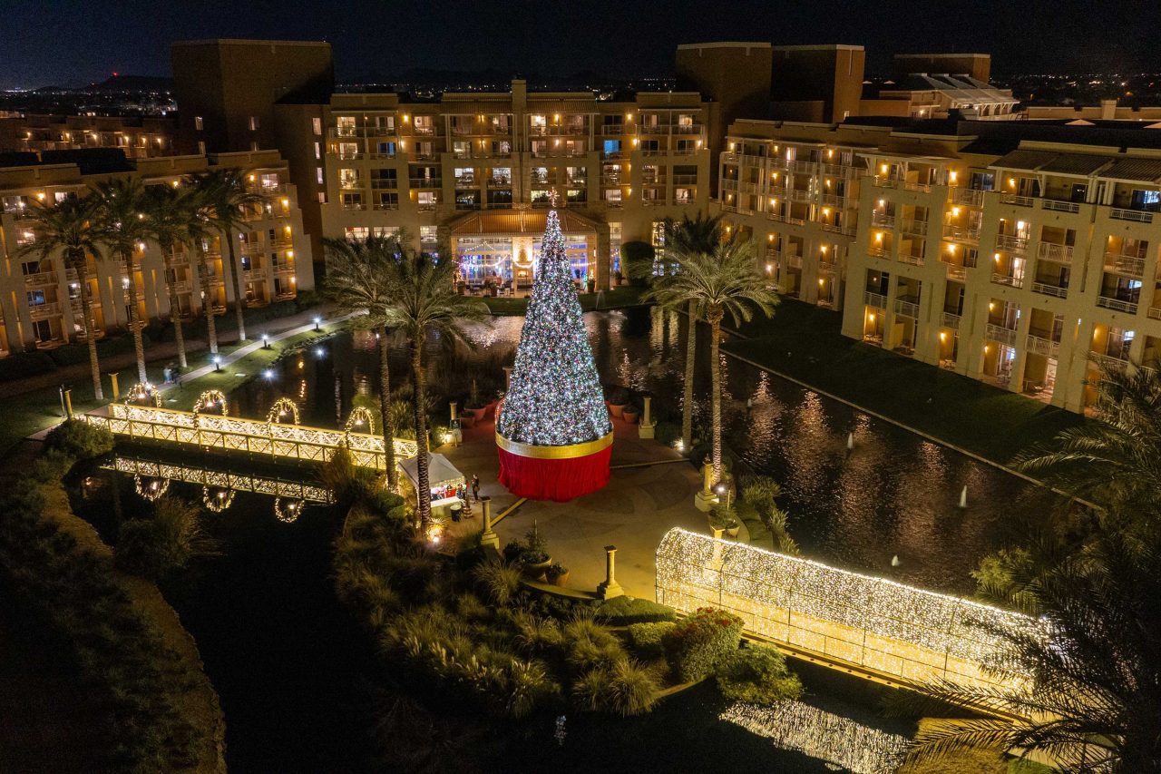 https://www.phoenixmag.com/wp-content/uploads/2026/09/3425670528663737___JW_PHXDR_Jingle_at_JW_Marriott_005_UR25_A-1280x853.jpg
